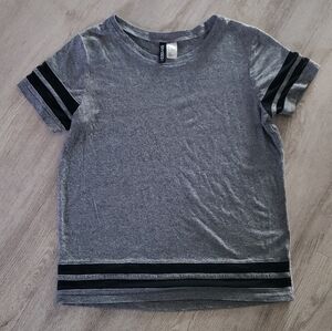 Divided By H&M  Black Grey Tshirt Short Sleeves Sz XS Women's